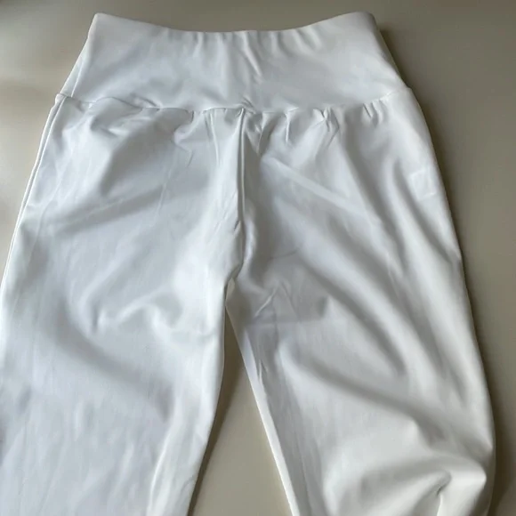 Edikted White Pants with Silver Sequins - Picture 6 of 6
